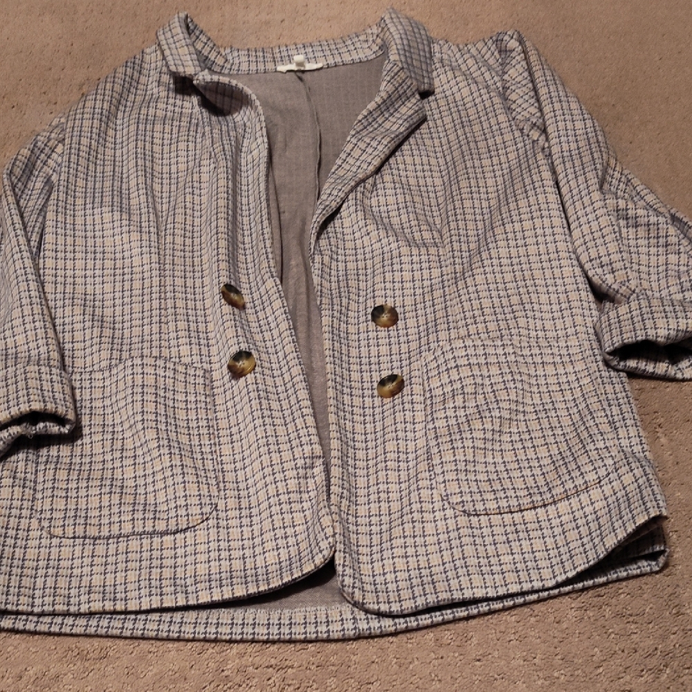 Cropped Tweed-Style Button Blazer in Light Blue and Cream